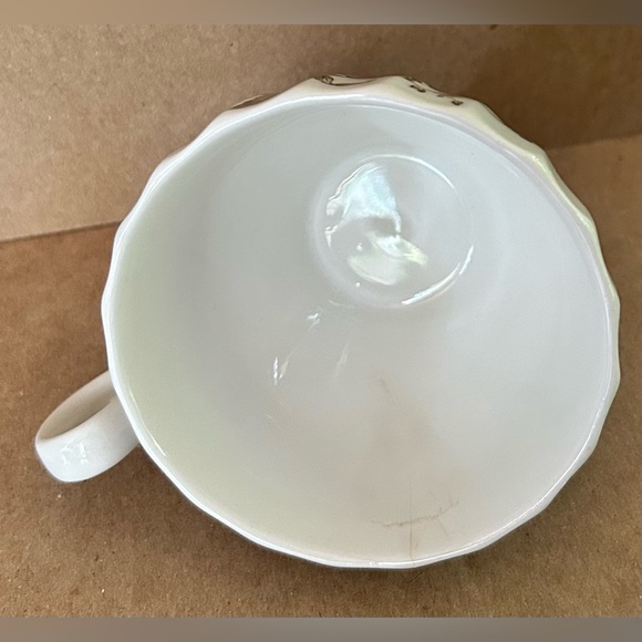 Vintage Johnson Brothers English Teacup in Stafforshire Bouquet Pattern - Picture 5 of 6